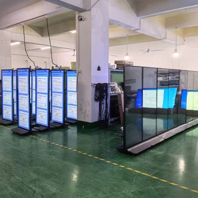 69.3 นิ้ว ฟรียืน Digital Signage ภายใน Ultra-thin LCD ครบจอ