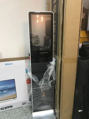 21.5 นิ้ว แอนดรอยด์ คิออสค์ พร้อมชั้น 1920x1080 ความละเอียด