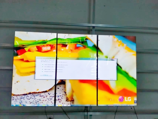 หน้าจอ LCD ผนังวิดีโอขนาด 65 นิ้ว 4k 2x2 1 * 3 1.8 มม. กรอบช่องว่างสีดำ