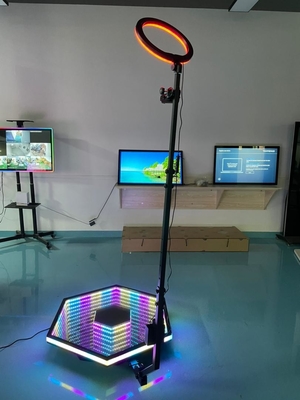 บูธเซลฟี่ 360 องศาหมุนได้ 3D Holographic Display