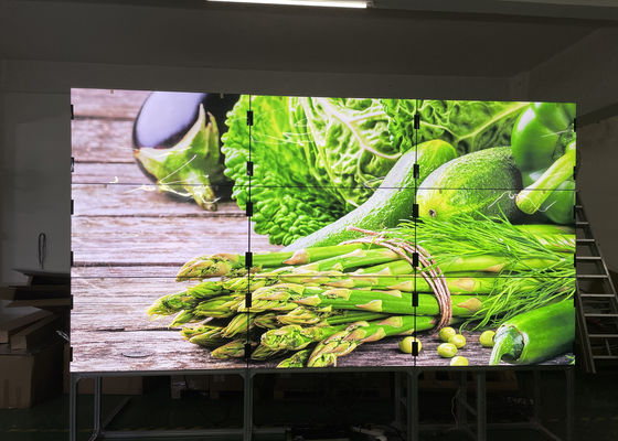 เม้าท์ 250W 55 นิ้ว 500nits ทีวีวิดีโอ LG ติดผนัง 1.8 มม. Bezel