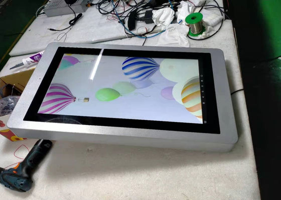 ป้ายดิจิตอล Outdoor Displays 65inch HD AC115V IP65 Fan Cooling